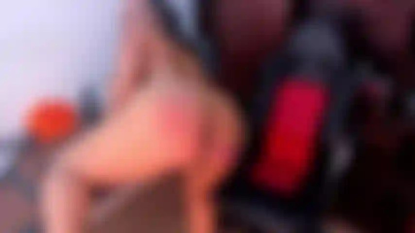 Je twerk et je donne une fessée.