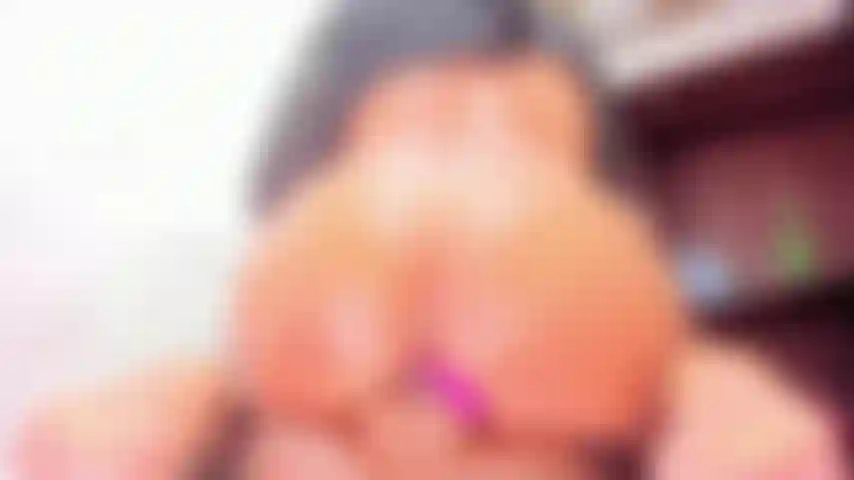 Vue large montant le torse.