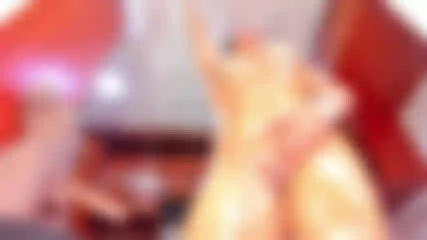 De l'huile sur tout mon corps mature.