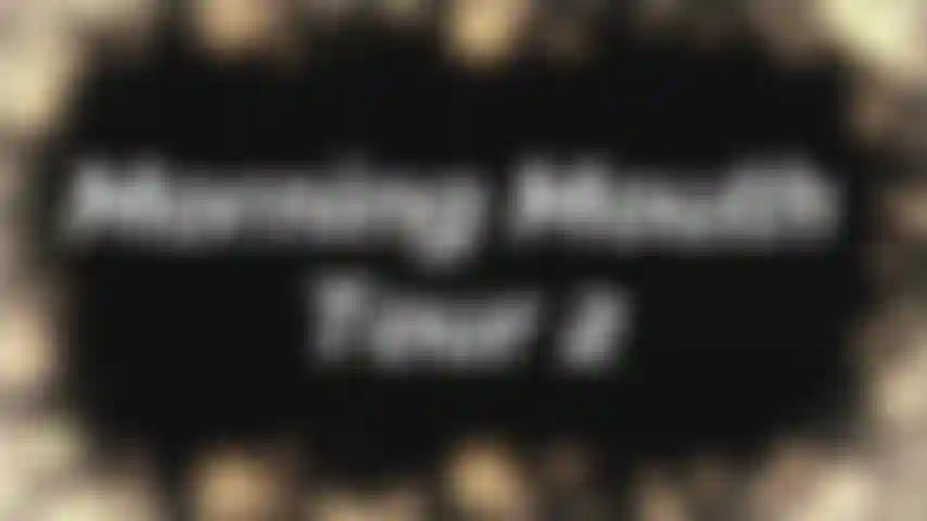 Morning mouth tour 2 - une visite de ma bouche avec toutes ses obturations en argent à l'ancienne avant de me brosser les dents ou de me maquiller. Nous nous rapprochons pour examiner mes dents tordues et naturelles. Vous voyez les lèvres, la langue, la luette et la gorge avec autant de détails que possible.