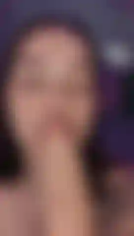 Apparemment mon talent caché est d'avaler ta bite. Vérifiez tout.