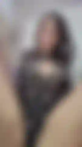 My pussy throbs... come in now and make me scream daddy