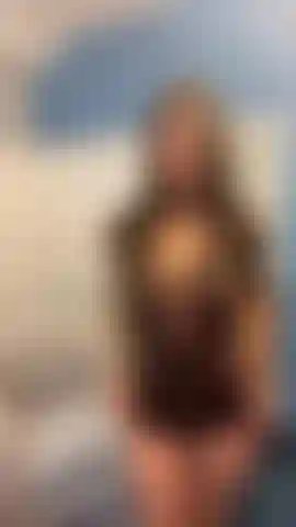 Mm ça m'a tellement manqué, ma chatte est devenue si humide et excitée.