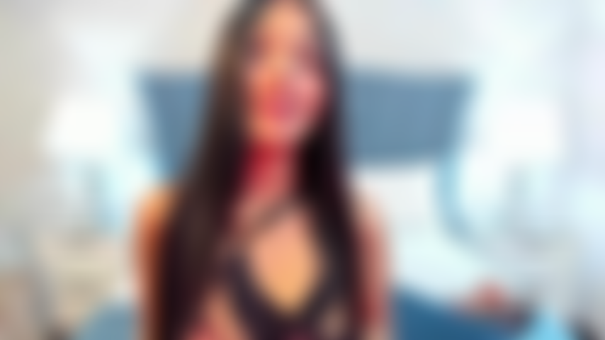 Une latina très chaude et coquine qui fera exploser vos couilles.