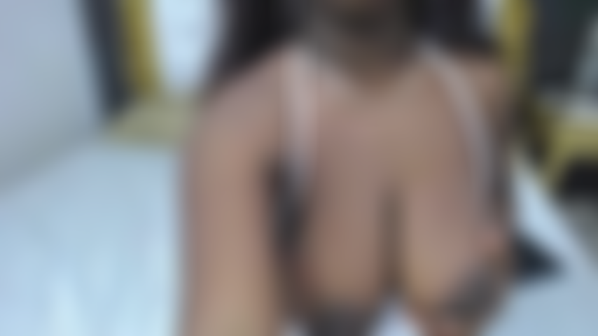 Je secoue mes gros seins, viens jouer avec eux ?