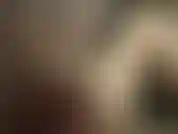 Un jeu coquin avec des ustensiles de cuisine.