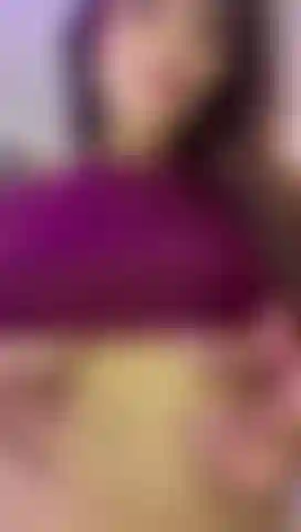 Secoue mes seins amy.