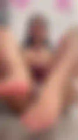 I want you to suck my toes, it makes me feel good