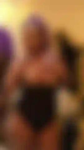 Come suck my boobs—that makes me wet!
