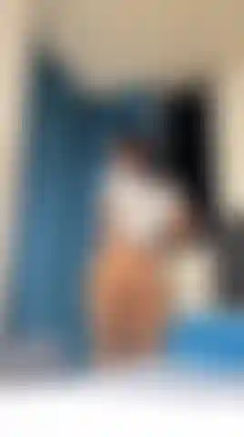 Jeu anal dans ma chambre !