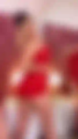 Chevauche jusqu'à l'orgasme ! Huile sur les seins.