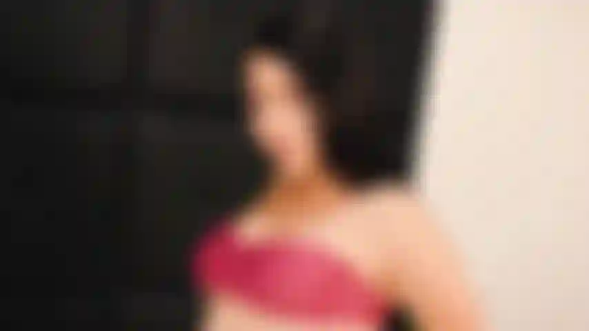 Masse mon corps nu et devenons un.