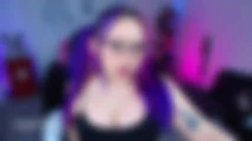 Teasing you with my rave booty before I head out for the night