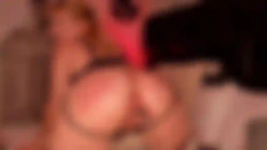 Hoy me dejo llevar por el momento El ritmo sube poco a poco y cada segundo se siente mejor que el anteriorNo s cunto voy a resistir te quedas a verlo?