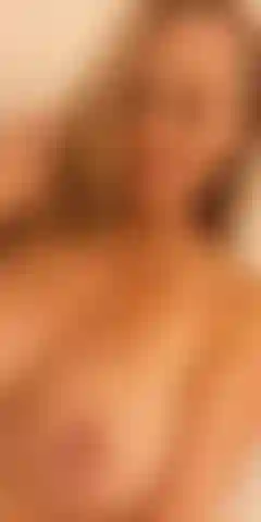 La baise sous la douche d'anita dark.