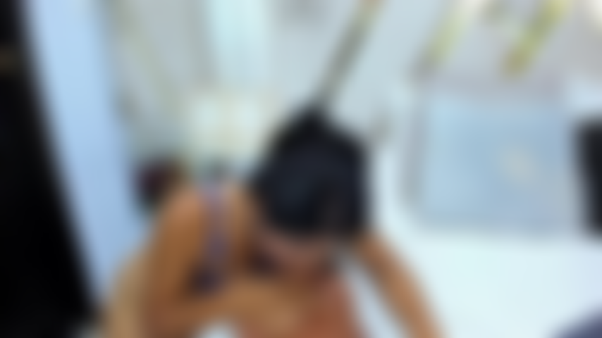 Aujourd'hui je lui fais une fellation.