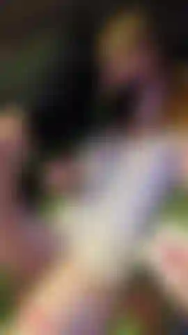 A hot BJ & fucking vid where my Tshirt gets ripped...
Reps OG comes and lies by me, soon we are kissing and I am undoing his jeans. I give him a blow job in different angles, before he tries to take my T-shirt off. Its too tight, so he rips it in two. So fucking hot! Then I get fucked hard before he cums in my mouth.