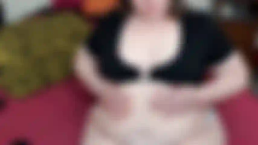 Taquine vêtue ; un peu de tout! * Pas de son*.