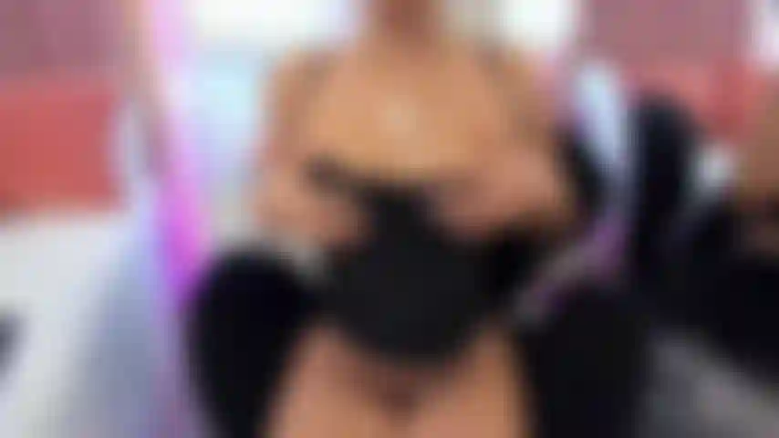 Chatte humide, je veux jouir.