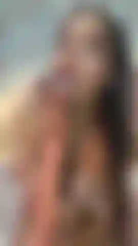 Ta bite sera heureuse dans ma bouche, ma langue veut ton jus.