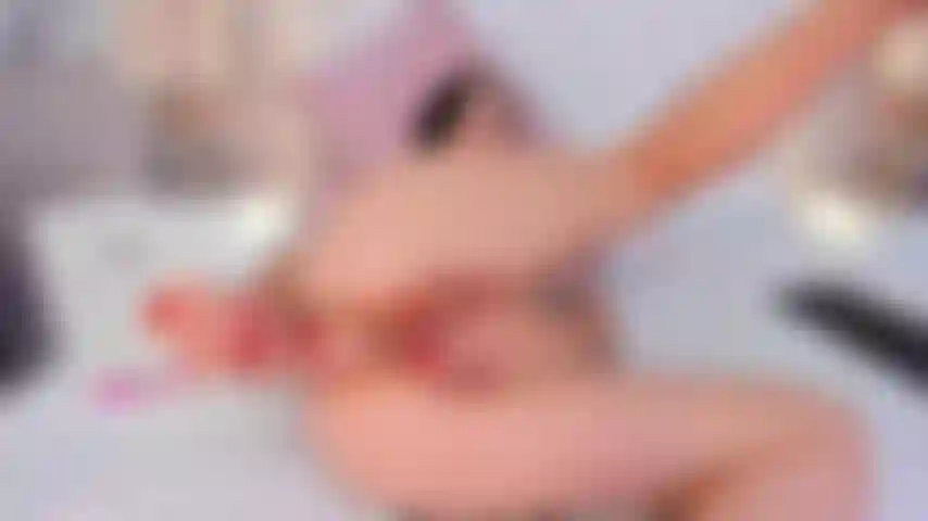 Un cul aussi serré que le mien mmmm.