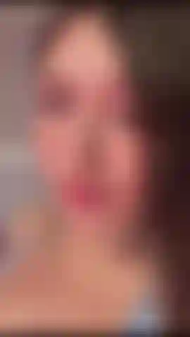 Natural and perfect! Small flash