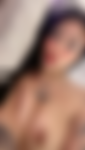 Mes seins... Tes nouvelles obsessions.