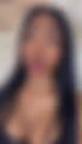 Let yourself be caught by my eyes and my kisses