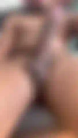 2 Ejaculations. 1 Vidéo. ( Caméra en gros plan).