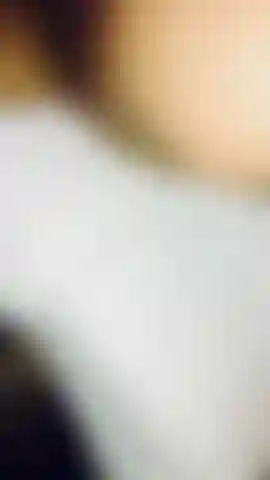 Je secoue mon gros cul après m'être fait baiser à bali !