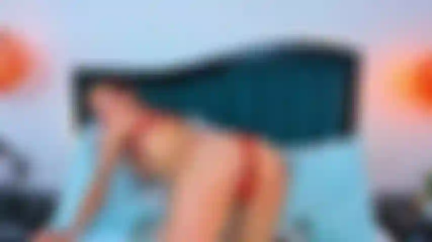 Je suis tellement excitée que je me fiche de tout... Je veux juste que tu me remplisses.