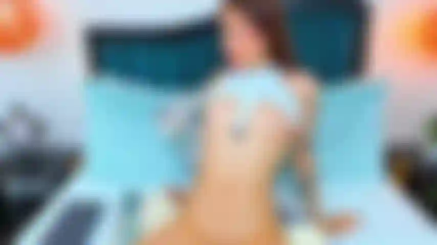 Sens mes seins se contracter pour toi... Et ma chatte bat en attendant ton sperme à l'intérieur...