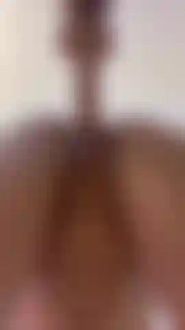 Ma chatte serrée est tellement brisée par ta grosse bite.