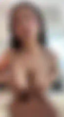 Mes seins baisent ta bite.🤤.
