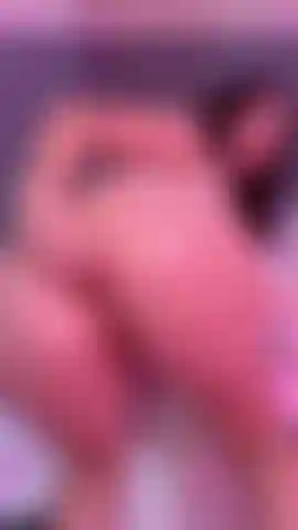 i love fingering my stink ass and smelling my stinky fingers, I want to taste it for you.