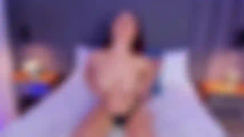 Ma chatte crémeuse va profiter de mon gode.