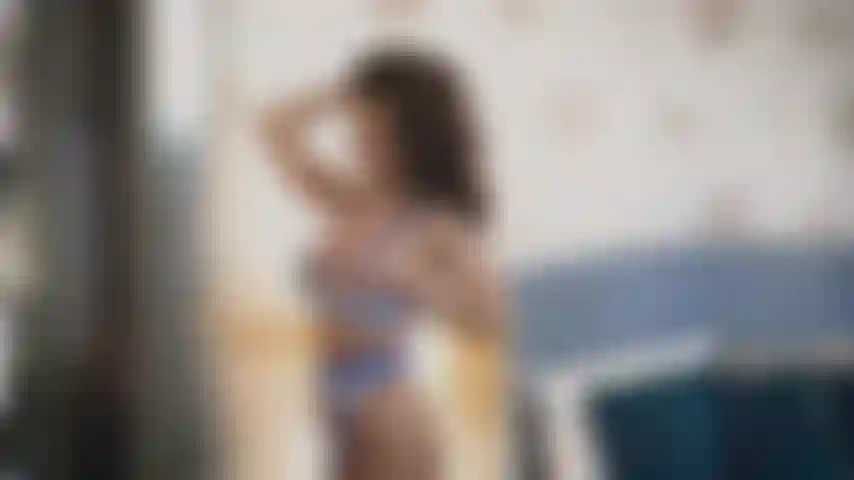 Garde tes yeux sur moi.