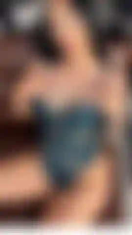 Des caresses douces.