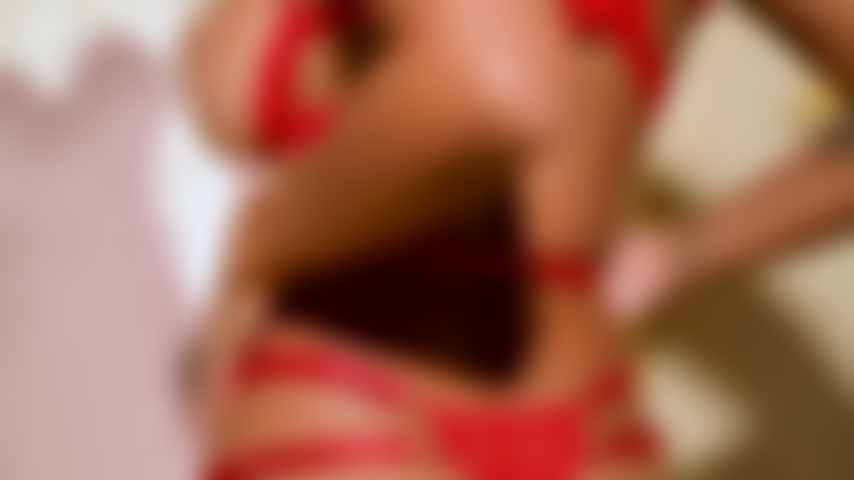 Mes seins et ma langue sont prêts juste pour toi.