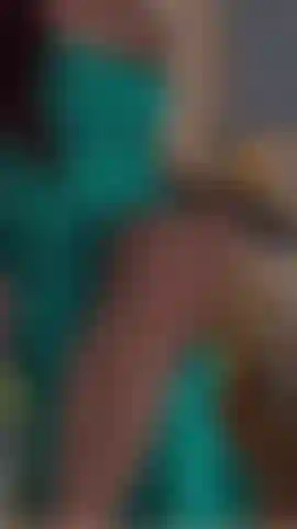 elegance, sexiest, hottest, how you describe me? come to my room open private exclusive for more of me