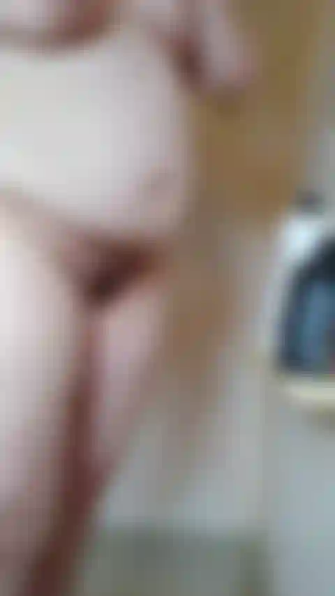 Rase-toi avec ashleigh... Chatte enceinte touffue poilue rasée chauve ! Xx.