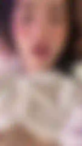 Sex machine pounding my trimmed pussy 💦