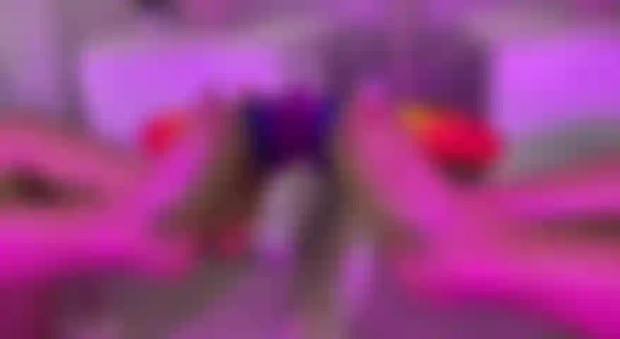 Footjob passionnant.