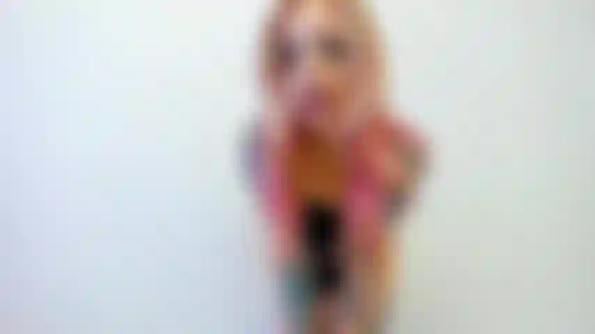 Fantasme de fellation avec gode ceinture.