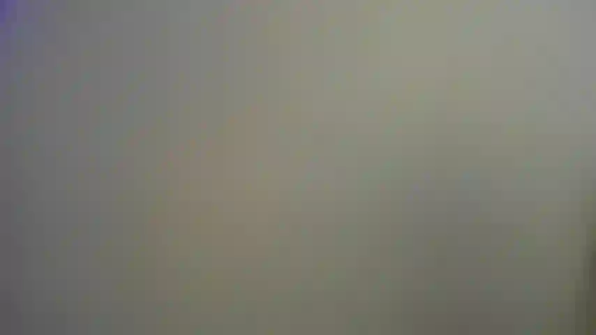 Lingerie en dentelle - strip-tease séduisant.