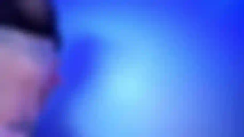 Les seins parfaits d'astrid - seins, tétons, rebonds.