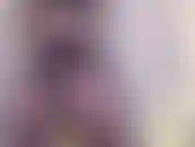 Adoration du butin des collants déchirés.