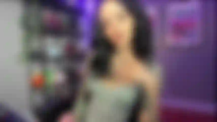 Arrachée par astrid luxe.