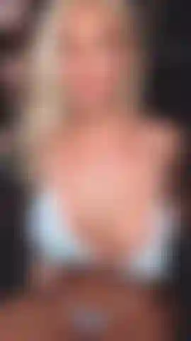 Aperçu - tu m'aimes en train de baiser et d'étaler mon corps rose en forme de chatte.