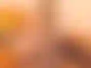 Baise ma chatte sur le côté et j'ai des orgasmes au point g qui secouent les jambes.